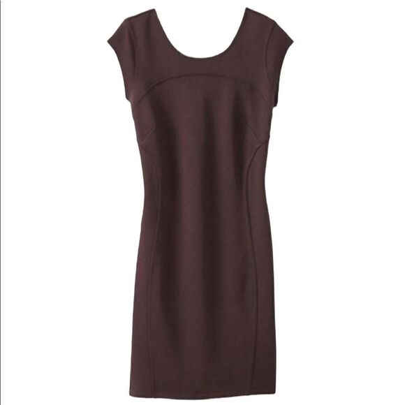 Athleta Dresses & Skirts - Athleta Illusion Athleisure Bodycon Ponte Knit mini dress